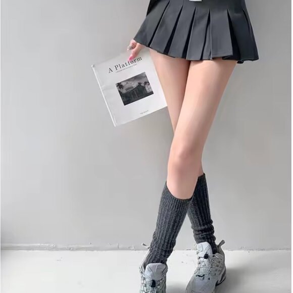 Gyaru Mini Skirt Kpop Aesthetics Pleated Faux Leather Mini Skirt Size Medium - Picture 14 of 14